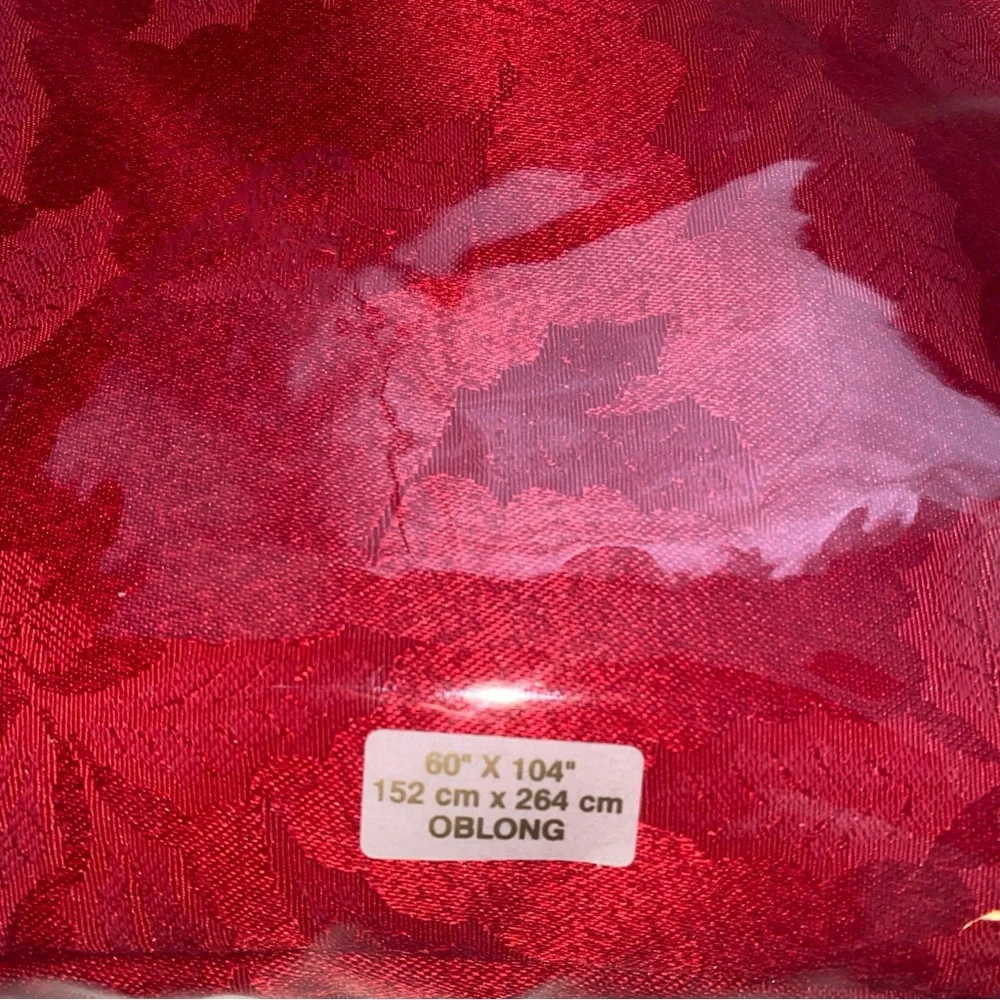 Lenox 60”X 104” Oblong Cloth Tablecloth Red Holly Berries Print